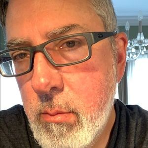 Meet your Posher, Christopher